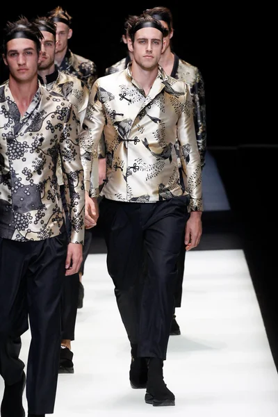 Look 63